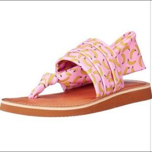 Dirty Laundry banana print Beebop sling back yoga sandals size 6/36.5
